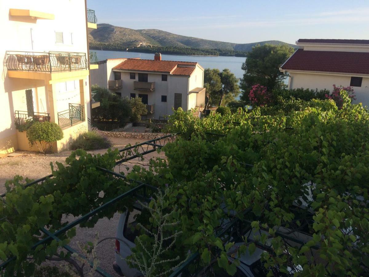 Apartments Maslina Zaboric Luaran gambar